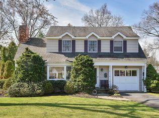 422 Ardmore Rd, Ho Ho Kus, NJ 07423