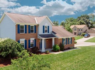 8898 Galecrest Dr, Maineville, OH 45039