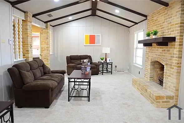 611 Balboa Dr — Photo 4