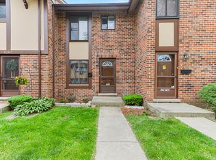 17W701 Kirkland Ln, Villa Park, IL 60181