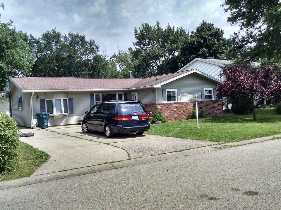 1st image of 1807 Meadowlake Dr