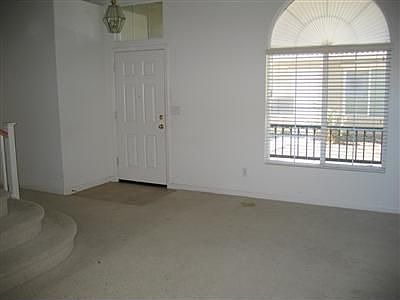 2nd image of 3305 Poppy St