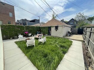 2432 N Rockwell St, Chicago, IL 60647