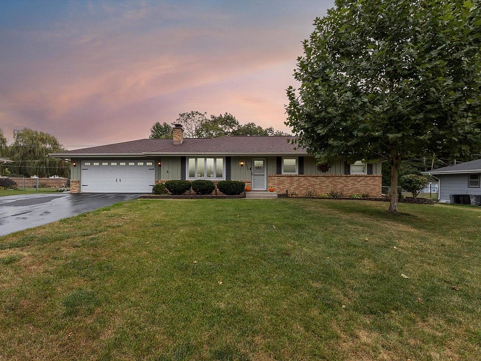 1st image of 9939 Gentian Dr