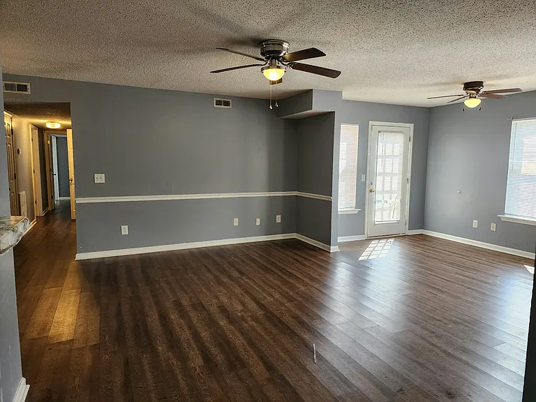 523 3rd Loop Rd #B — Photo 3