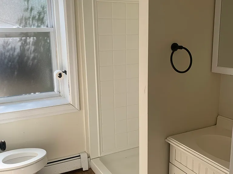 529 Greenwood Ave #1-F — Photo 11
