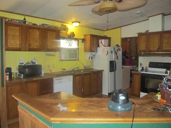 4th image of 480 S Main St