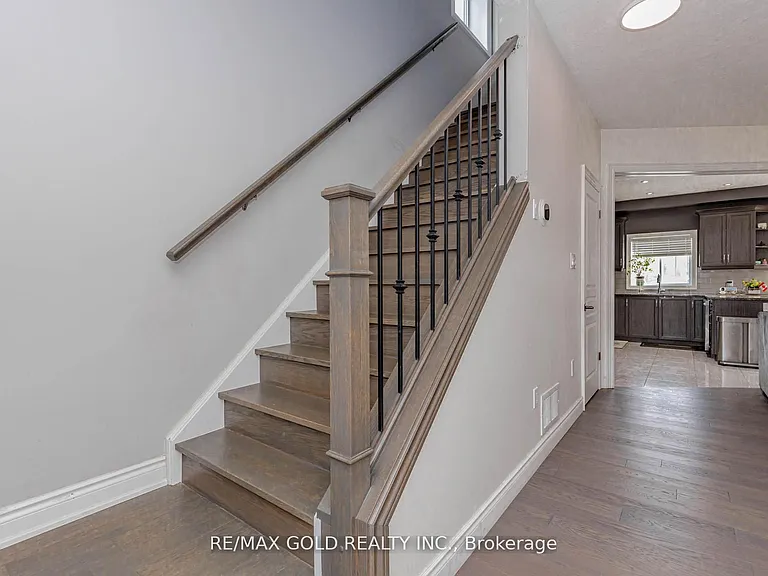 240 Birkinshaw Rd — Photo 27