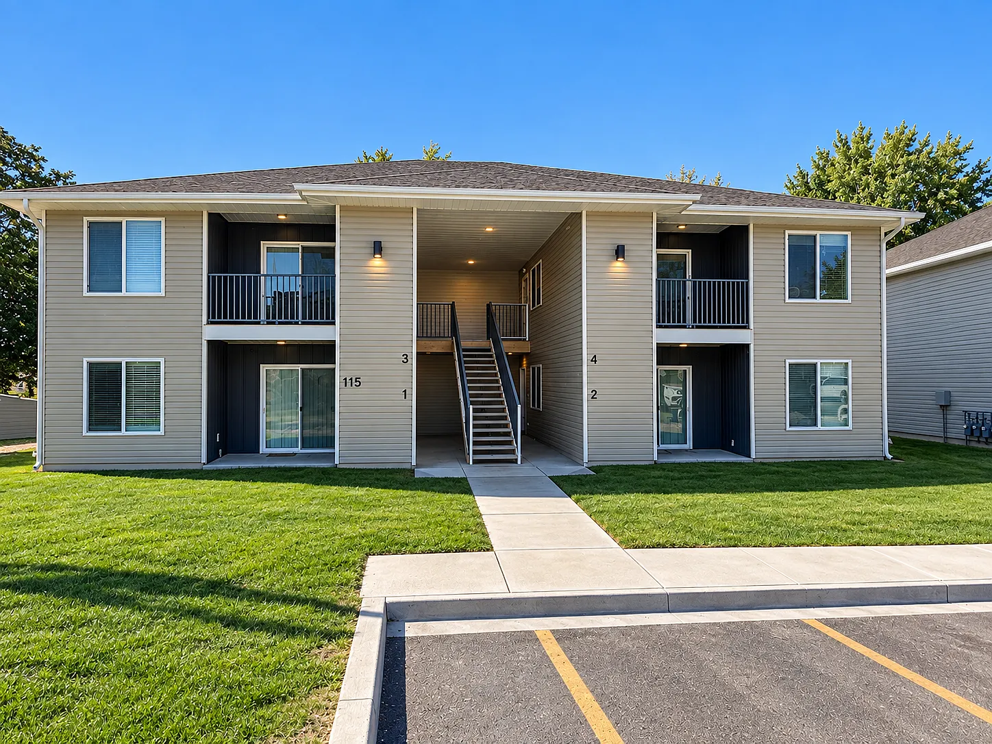 3 bed, 950 sqft, $1,395 — Photo 1