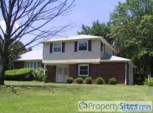 185 E Rambler Dr, Holland, PA