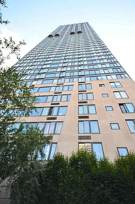 Sold by LG Fairmont Group | media 14