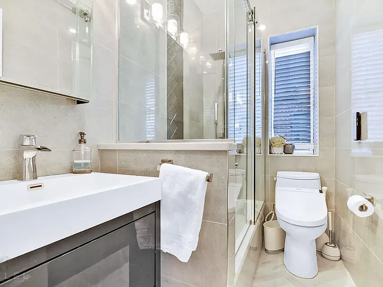 20 Continental Ave #4GG — Photo 13