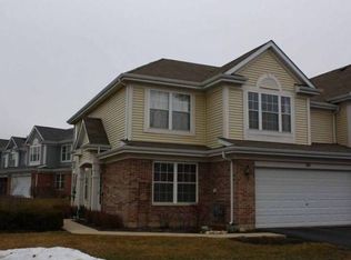510 Lancaster Dr, Hampshire, IL 60140