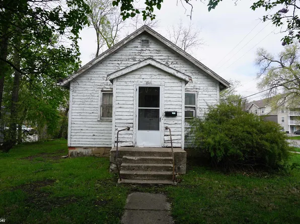 301 Washington Ave, Ames, IA 50010