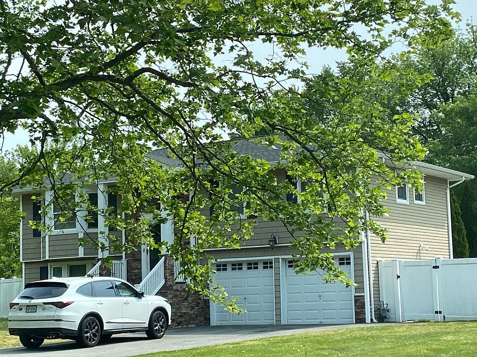2nd image of 5 Stell Ln