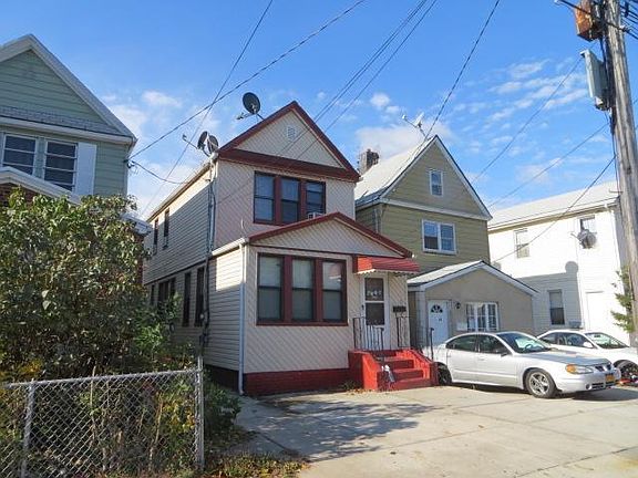 2nd image of 10126 126th St