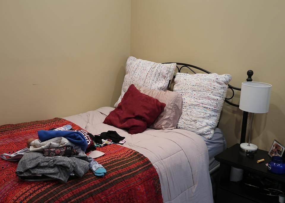 1st image of 1357 N Ashland Ave APT 2B