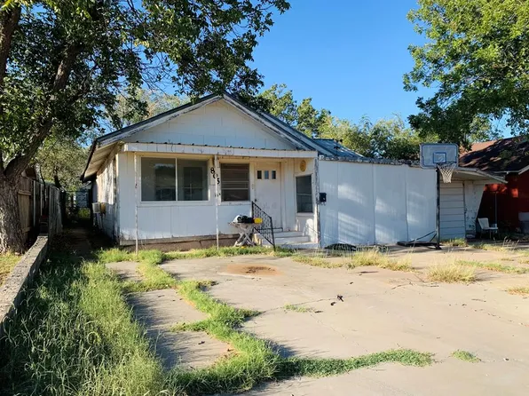 805 E 13th St, Big Spring, TX 79720