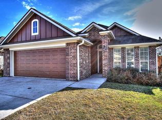 112 Brookside Dr, Huntsville, TX 77320