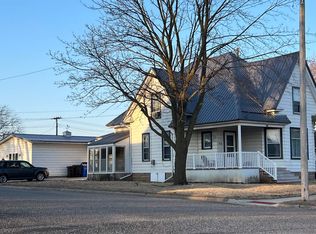 315 E Railroad St, Fredericksburg, IA 50630