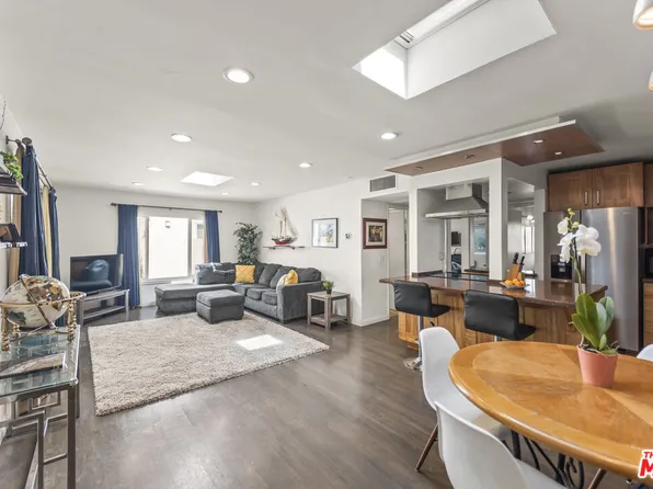 970 Palm Ave APT 209, West Hollywood, CA 90069