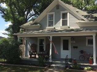 227 1st St SW, Le Mars, IA 51031