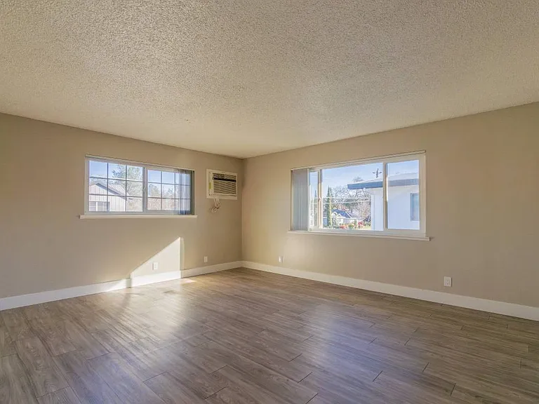 4000 Starlight Ln #4000C — Photo 8