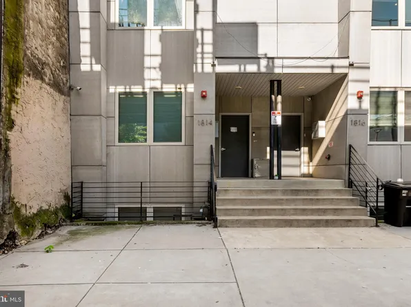 1814 N Front St APT C, Philadelphia, PA 19122