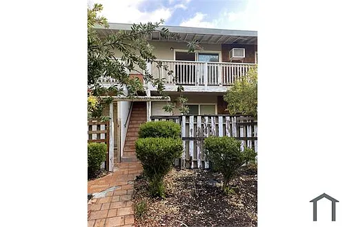 205 Muir Rd Photo 1