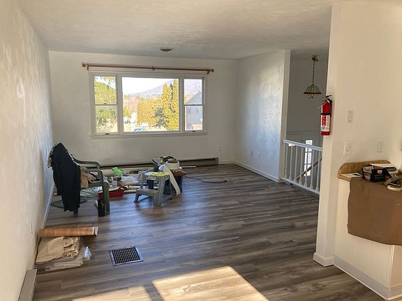 5th image of 520 West Dr