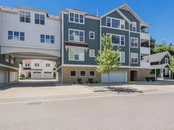 825 W 7th St #416, Traverse City, MI 49684