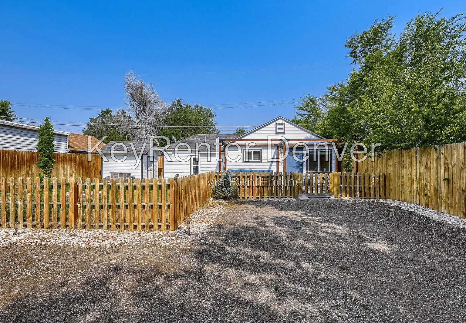 2 bed, 2.0 bath, 566 sqft, $2,000 — Photo 1