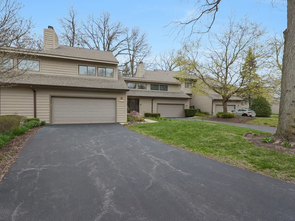 1513 Kirkwood Dr, Geneva, IL 60134