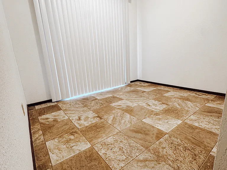 2201 Woodland Ave #7 — Photo 6