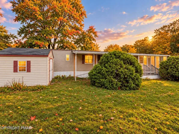 338 Upper Pmhe S, East Stroudsburg, PA 18302