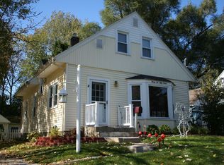 3257 Essex St NE, Grand Rapids, MI 49525
