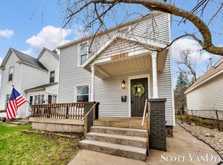 1240 Rennslaer St NW, Grand Rapids, MI 49504