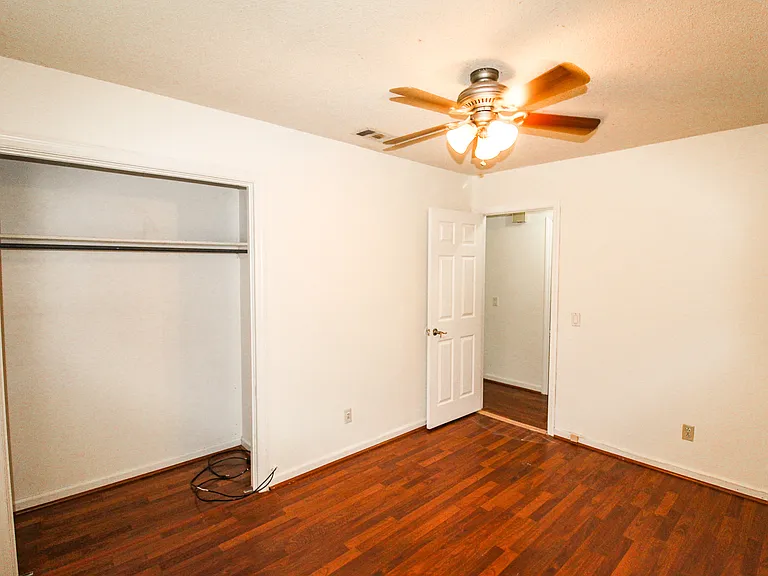116 Greenbriar Trl — Photo 26