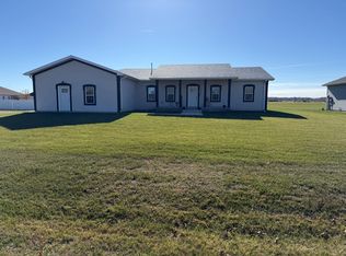 910 W Walker Rd, North Platte, NE 69101
