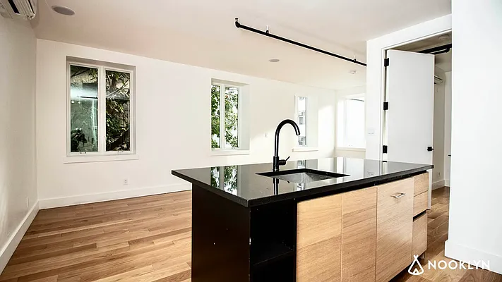 Rented by Nooklyn NYC LLC | media 2