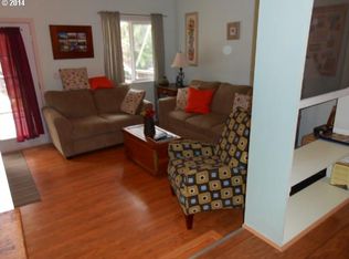 182 Nelson Ln, Gladstone, OR 97027