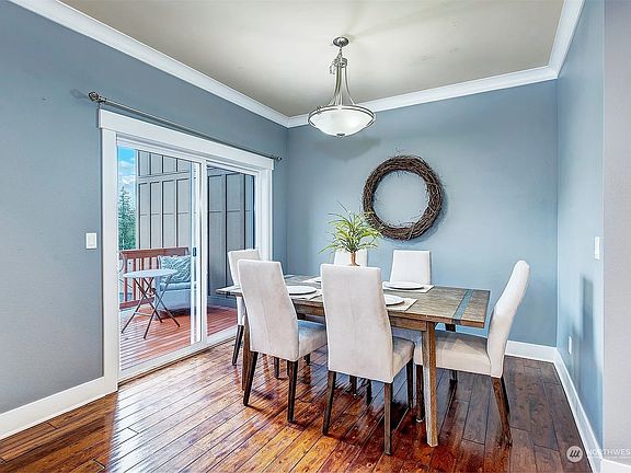 4th image of 900 228th Ave NE Unit 3B