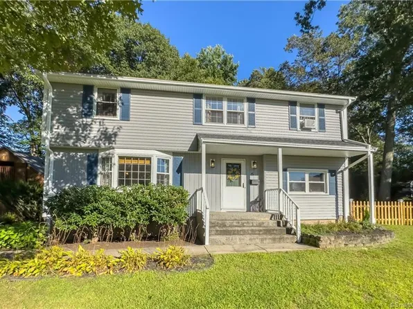 15 Olson Drive, Vernon, CT 06066