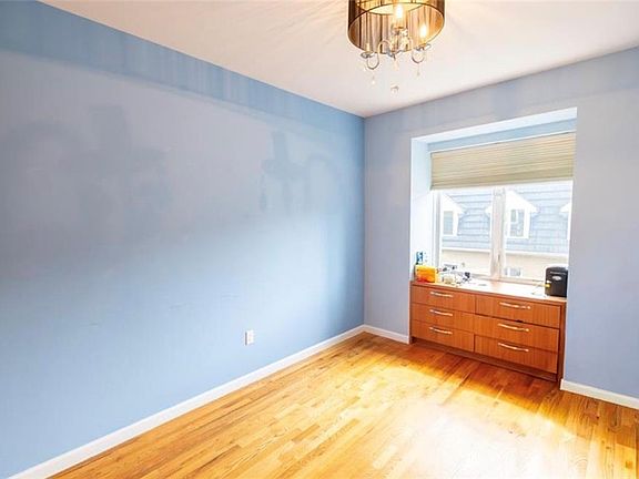 2nd image of 1467 Royce St APT 3L