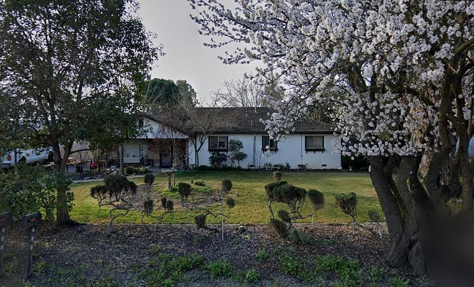 1st image of 1002 E Harney Ln