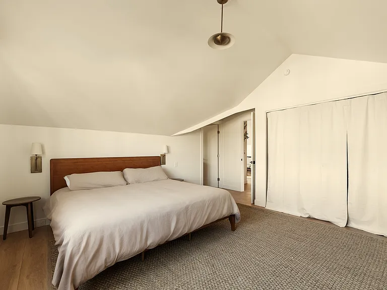 2722 S La Salle Ave #1/4 — Photo 14