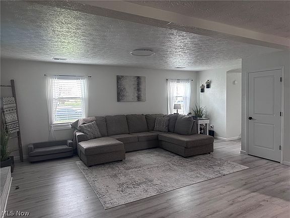 3rd image of 2620 Pine Oak Ct