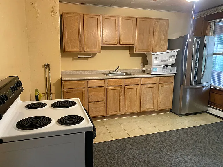 8 Union St. — Photo 2