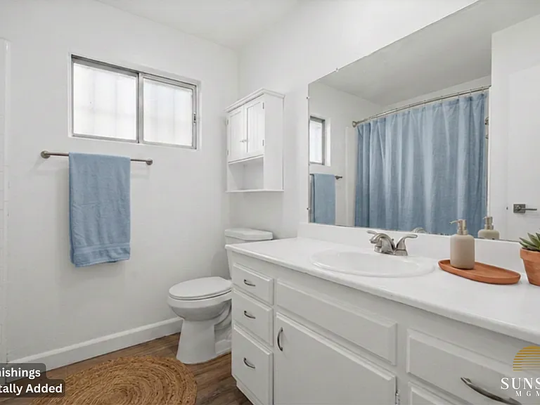540 W Channel Islands Blvd #2 — Photo 4