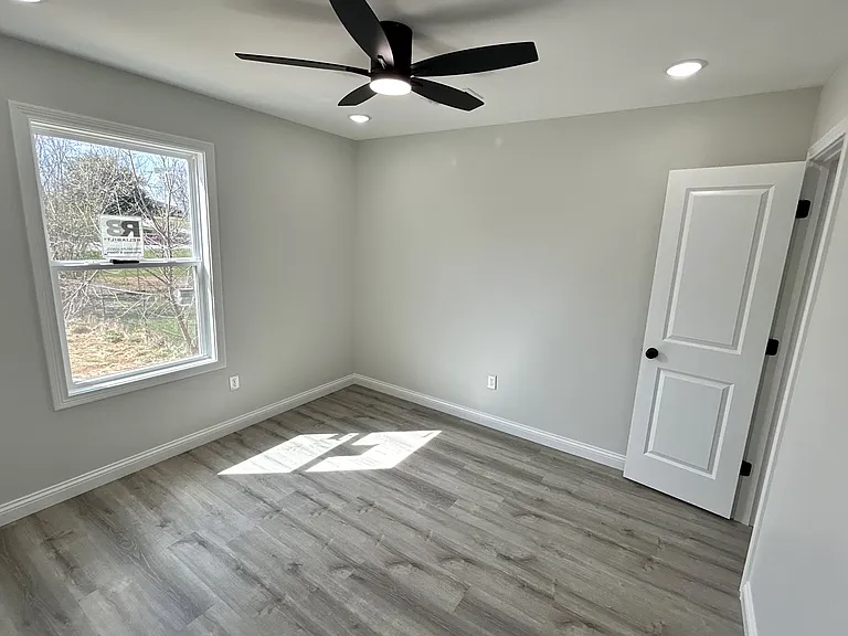 75 Bluegrass Dr — Photo 11